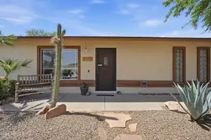 9989 W Camelia Dr, Arizona City, AZ 85123 - Photo 5