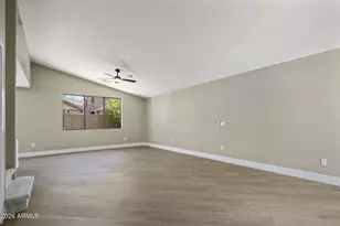 4052 E Abraham Ln, Phoenix, AZ 85050 - Photo 7