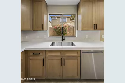 4052 E Abraham Lane, Phoenix, AZ 85050 - Photo 13