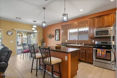 658 W Silver Reef Court, Casa Grande, AZ 85122 - Photo 11