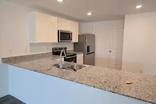 737 Dylan Ct, Wickenburg, AZ 85390 - Photo 7