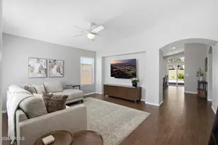 3524 E Kristal Way, Phoenix, AZ 85050 - Photo 3