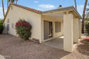 5027 E Vaughn Dr, Phoenix, AZ 85044 - Photo 23