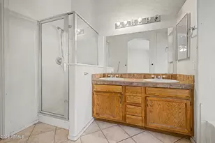 5027 E Vaughn Dr, Phoenix, AZ 85044 - Photo 13