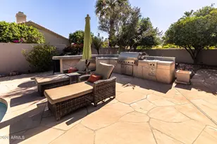 9503 E Yucca St, Scottsdale, AZ 85260 - Photo 13