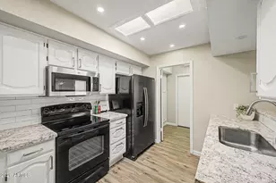 9140 W Kimberly Way, Peoria, AZ 85382 - Photo 7