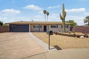 3401 E Carol Cir, Phoenix, AZ 85028 - Photo 3