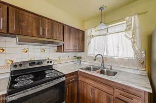 12019 N 107th Ave, Sun City, AZ 85351 - Photo 11