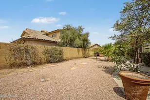 9054 W Lisbon Ln, Peoria, AZ 85381 - Photo 17