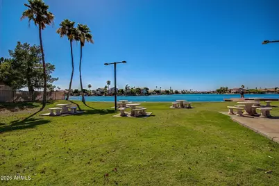 9054 W Lisbon Lane, Peoria, AZ 85381 - Photo 25