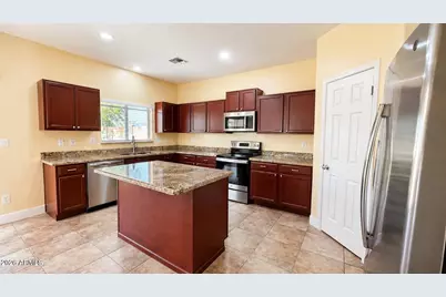 5247 W Maldonado Road, Laveen, AZ 85339 - Photo 5