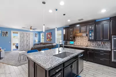 30672 N 137th Lane, Peoria, AZ 85383 - Photo 11