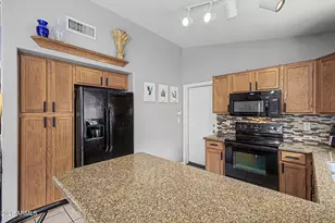 1094 S Sierra St, Gilbert, AZ 85296 - Photo 9