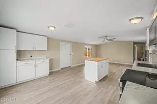10951 N 91st Ave, Peoria, AZ 85345 - Photo 9