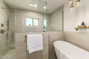 2901 E Las Rocas Dr, Phoenix, AZ 85028 - Photo 11
