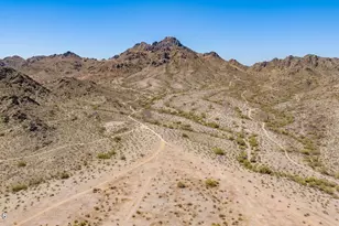 2901 E Las Rocas Dr, Phoenix, AZ 85028 - Photo 47