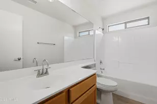 1640 E South Mountain Ave, Phoenix, AZ 85042 - Photo 15