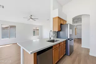 1640 E South Mountain Ave, Phoenix, AZ 85042 - Photo 7