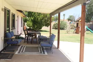 12025 N 61st Dr, Glendale, AZ 85304 - Photo 7