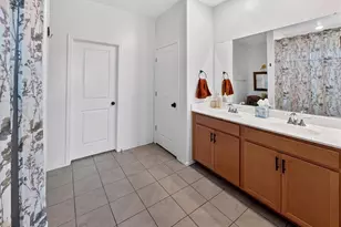 2439 W Pecan Rd, Phoenix, AZ 85041 - Photo 15