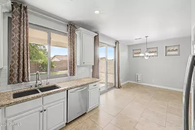 1940 S Talbot Circle, Mesa, AZ 85209 - Photo 7