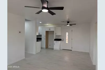 1527 W Grovers Avenue, Phoenix, AZ 85023 - Photo 3