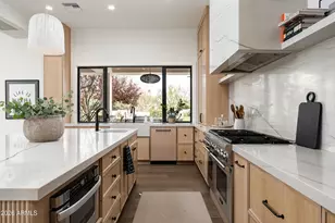 10620 E Cholla St, Scottsdale, AZ 85259 - Photo 11