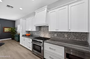 3127 W Languid Ln, Phoenix, AZ 85086 - Photo 9