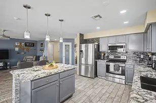 2916 W Glass Ln, Phoenix, AZ 85041 - Photo 11
