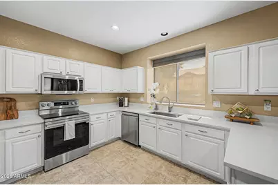 25432 N 68th Drive, Peoria, AZ 85383 - Photo 17