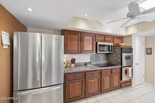 10916 W Cameo Dr, Sun City, AZ 85351 - Photo 11