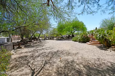 4701 W Misty Willow Lane, Glendale, AZ 85310 - Photo 33