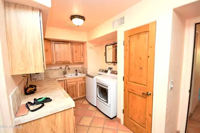 4701 W Misty Willow Lane, Glendale, AZ 85310 - Photo 17