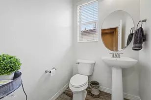 10043 W Los Gatos Dr, Peoria, AZ 85383 - Photo 15