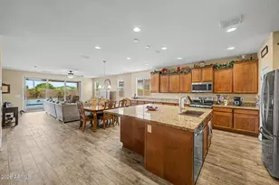 10043 W Los Gatos Dr, Peoria, AZ 85383 - Photo 11