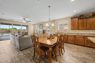 10043 W Los Gatos Dr, Peoria, AZ 85383 - Photo 9