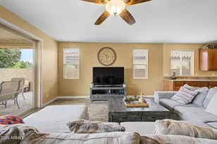 10043 W Los Gatos Dr, Peoria, AZ 85383 - Photo 7