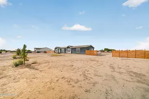 29938 W Latham St, Buckeye, AZ 85396 - Photo 7