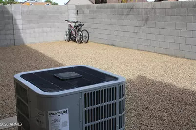 10225 W Camelback Road #19, Phoenix, AZ 85037 - Photo 31