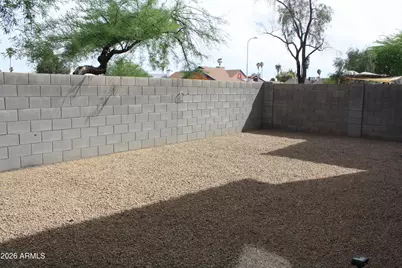 10225 W Camelback Road #19, Phoenix, AZ 85037 - Photo 29