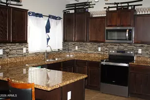 10225 W Camelback Rd, Phoenix, AZ 85037 - Photo 5