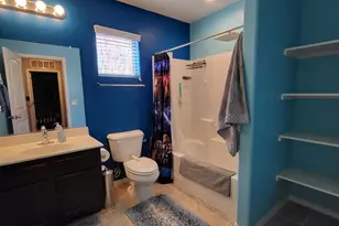 10225 W Camelback Rd, Phoenix, AZ 85037 - Photo 21