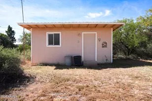 9725 E Derrick Ln, Cornville, AZ 86325 - Photo 23