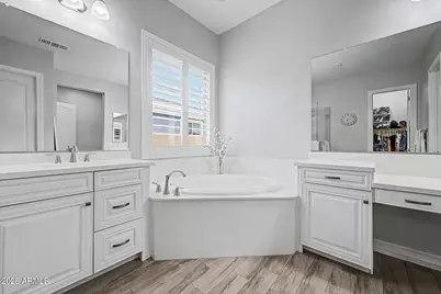 2943 E Bloomfield Parkway, Gilbert, AZ 85296 - Photo 31