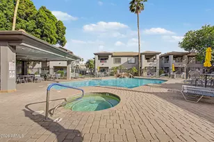 7401 W Arrowhead Clubhouse Dr, Glendale, AZ 85308 - Photo 25