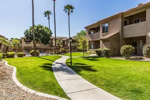7401 W Arrowhead Clubhouse Dr, Glendale, AZ 85308 - Photo 27