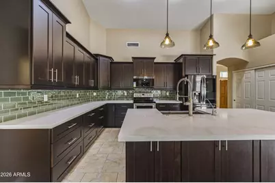 3861 E Amberwood Drive, Phoenix, AZ 85048 - Photo 5