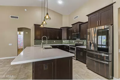 3861 E Amberwood Drive, Phoenix, AZ 85048 - Photo 7