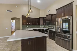3861 E Amberwood Dr, Phoenix, AZ 85048 - Photo 7