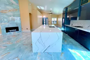 8709 E Gail Rd, Scottsdale, AZ 85260 - Photo 9